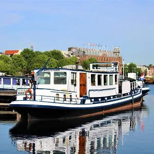 Botel Passengership Avanti **